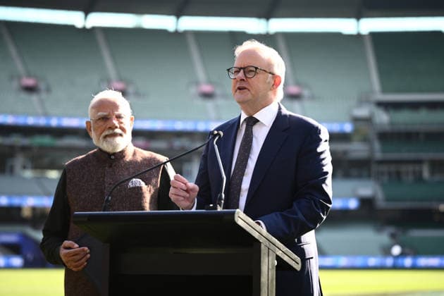 NARENDRA MODI AUSTRALIA VISIT, Indian Prime Minister Narendra Modi and Australian Prime Minister Anthony Albanese speak during a visit to the Melbourne Cricket Ground in Melbourne, Friday, July 10, 2026. ( NO ARCHIVING MELBOURNE VICTORIA AUSTRALIA  Copyright: xJOELxCARRETTx 20260710188547907891