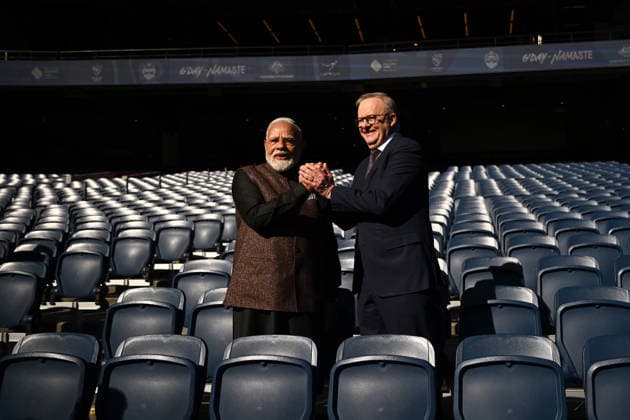 NARENDRA MODI AUSTRALIA VISIT, Indian Prime Minister Narendra Modi (left) and Australian Prime Minister Anthony Albanese pose for a photo in the Shane Warne stand during a visit to the Melbourne Cricket Ground in Melbourne, Friday, July 10, 2026. ( NO ARCHIVING MELBOURNE VICTORIA AUSTRALIA  Copyright: xJOELxCARRETTx 20260710127219682422
