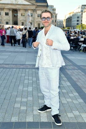 Classic Open Air - Berlin Daniel Johnson beim Classic Open Air auf dem Gendarmenmarkt in Berlin am 09.07.2026 *** Classic Open Air Berlin: Daniel Johnson at the Classic Open Air on Gendarmenmarkt in Berlin on July 9, 2026 Copyright: xEventpressxBerndtx