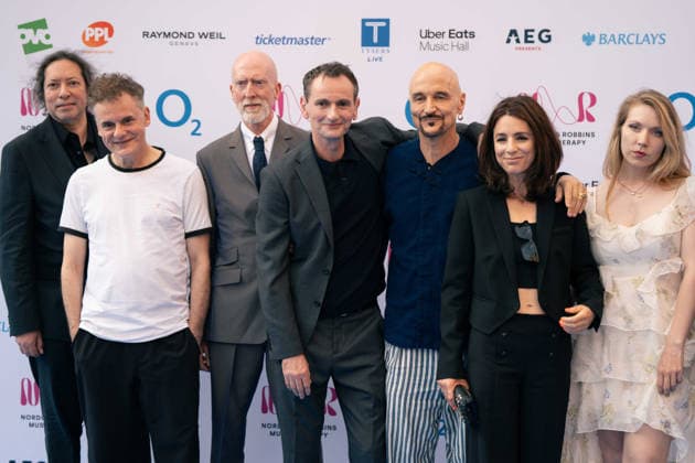 Silver Clef Awards 2026 - Arrivals Jim Glennie, Andy Diagram, David Baynton-Powe, Tim Booth, Chloe Alper, Adrian Oxaal and Saul Davies of James pose attend the Nordoff & Robbins O2 Silver Clef Awards at the Royal Albert Hall on July 09, 2026 in London, England., Credit:Lounis Tiar Avalon United Kingdom, London, Royal Albert Hall  Copyright: xLounisxTiarx xAvalonx 1115603296