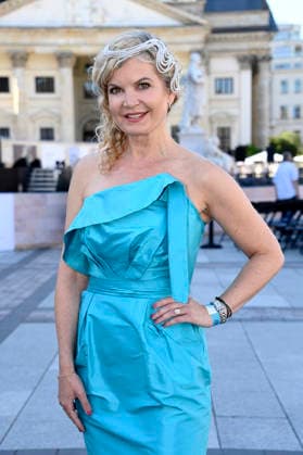 Eva Imhof bei der Eröffnung vom Classic Open Air 2026 mit dem Konzerthausorchester unter der Leitung von Joana Mallwitz und mit Star-Pianist Hayato Sumino auf dem Gendarmenmarkt. Berlin, 09.07.2026 *** Eva Imhof at the opening of the Classic Open Air 2026 with the Konzerthaus Orchestra, conducted by Joana Mallwitz and featuring star pianist Hayato Sumino, at the Gendarmenmarkt in Berlin, July 9, 2026 Foto:xN.xKubelkax xFuturexImagex classic_6704