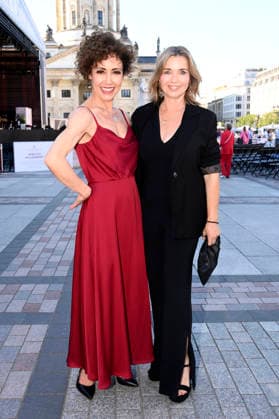 Anastasia Zampounidis und Tina Ruland bei der Eröffnung vom Classic Open Air 2026 mit dem Konzerthausorchester unter der Leitung von Joana Mallwitz und mit Star-Pianist Hayato Sumino auf dem Gendarmenmarkt. Berlin, 09.07.2026 *** Anastasia Zampounidis and Tina Ruland at the opening of the Classic Open Air 2026 with the Konzerthaus Orchestra, conducted by Joana Mallwitz and featuring star pianist Hayato Sumino, at the Gendarmenmarkt in Berlin, July 9, 2026 Foto:xN.xKubelkax xFuturexImagex classic_6707