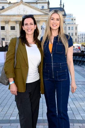 Ulrike Frank und Nina Ensmann bei der Eröffnung vom Classic Open Air 2026 mit dem Konzerthausorchester unter der Leitung von Joana Mallwitz und mit Star-Pianist Hayato Sumino auf dem Gendarmenmarkt. Berlin, 09.07.2026 *** Ulrike Frank and Nina Ensmann at the opening of the Classic Open Air 2026 with the Konzerthaus Orchestra, conducted by Joana Mallwitz and featuring star pianist Hayato Sumino, at the Gendarmenmarkt in Berlin, July 9, 2026 Foto:xN.xKubelkax xFuturexImagex classic_6727