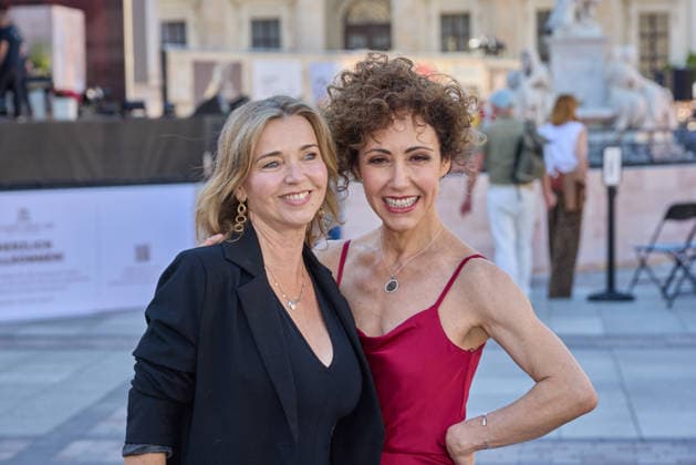 Tina Ruland und Anastasia Zampounidis - Eroeffnung des Classic Open Air auf dem Gendarmenmarkt in Berlin am 09.07.2026. Classic Open Air 2026 *** Tina Ruland and Anastasia Zampounidis: Opening of the Classic Open Air at the Gendarmenmarkt in Berlin on July 9, 2026 Classic Open Air 2026