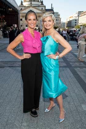 ABB CLASSIC- Kerstin Linnartz und Eva Imhof zu Gast bei der Eroeffnung des Classic Open Air 2026 am Gendarmenmarkt in Berlin am 09.07.2026 Berlin Deutschland *** ABB CLASSIC s Kerstin Linnartz and Eva Imhof to perform at the opening of the Classic Open Air 2026 at the Gendarmenmarkt in Berlin on July 9, 2026, Berlin, Germany