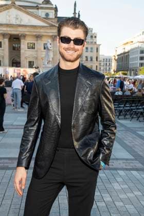 ABB CLASSIC- Linus Weber zu Gast bei der Eroeffnung des Classic Open Air 2026 am Gendarmenmarkt in Berlin am 09.07.2026 Berlin Deutschland *** ABB CLASSIC s Linus Weber to perform at the opening of the Classic Open Air 2026 at the Gendarmenmarkt in Berlin on July 9, 2026, Berlin, Germany