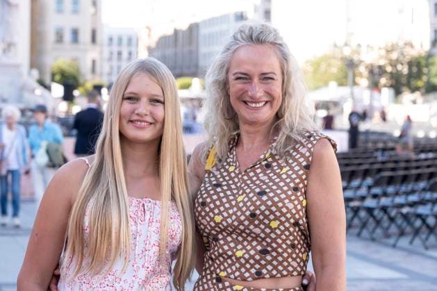 ABB CLASSIC- Eva Mona Rodekirchen mit Tochter Martha zu Gast bei der Eroeffnung des Classic Open Air 2026 am Gendarmenmarkt in Berlin am 09.07.2026 Berlin Deutschland *** ABB CLASSIC s Eva Mona Rodekirchen and her daughter Martha attended the opening of the Classic Open Air 2026 at the Gendarmenmarkt in Berlin on July 9, 2026, Berlin, Germany