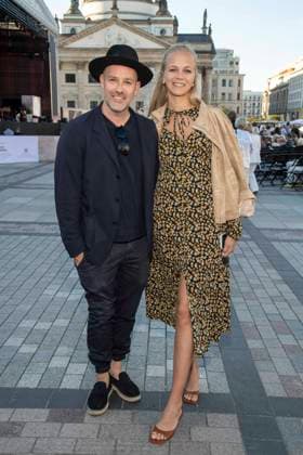 ABB CLASSIC- Malte Katenbrink Begleitung Frau zu Gast bei der Eroeffnung des Classic Open Air 2026 am Gendarmenmarkt in Berlin am 09.07.2026 Berlin Deutschland *** ABB CLASSIC Malte Katenbrink and his guest at the opening of the Classic Open Air 2026 at the Gendarmenmarkt in Berlin on July 9, 2026, Berlin, Germany