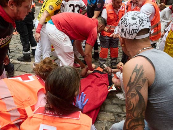 Fourth running of the bulls during the 2026 San Fermín Festival, featuring bulls from the Álvaro Núnez ranch; Red Cross volunteers tend to the injured during the fourth running of the bulls at the 2026 San Fermín Festival, on July 10, 2026, in Pamplona, Navarre, Spain. This year, bulls from the Álvaro Núnez ranch are the stars of the fourth running of the San Fermín Festival in Spain.  Copyright: xEduardoxSanzx 7656830