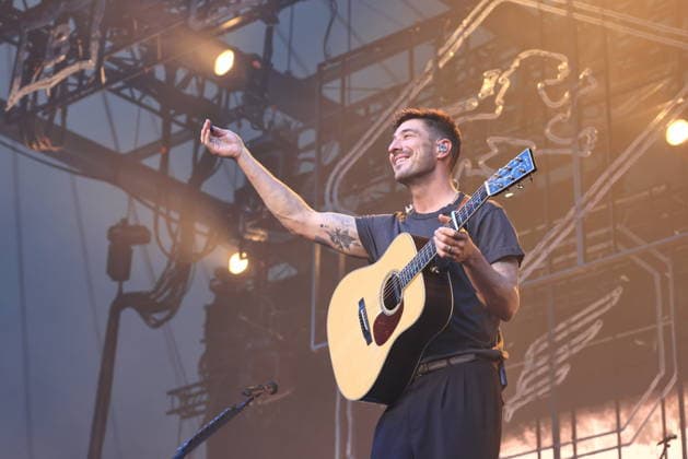 09.07.2026, Mumford & Sons Saenger, Sänger Marcus Mumford, im Konzert live in der Waldbühne, Berlin, Musik, Berlin *** July 9, 2026, Mumford & Sons singer Marcus Mumford, live in concert at the Waldbühne, Berlin, music, Berlin