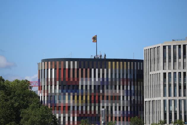 Berlin, Deutschland, 10.07.2026: Spreebogen: Bundespräsident Frank-Walter Steinmeier nimmt Amtsgeschäfte am Spreebogen auf: Standarte des Bundespräsidenten wird am Amtssitz am Spreebogen neu gesetzt *** Berlin, Germany, July 10, 2026, Spreebogen: Federal President Frank Walter Steinmeier begins his official duties at the Spreebogen; the Federal President’s standard is raised anew at the official residence on the Spreebogen Copyright: xdtsxNachrichtenagenturx dts_126927