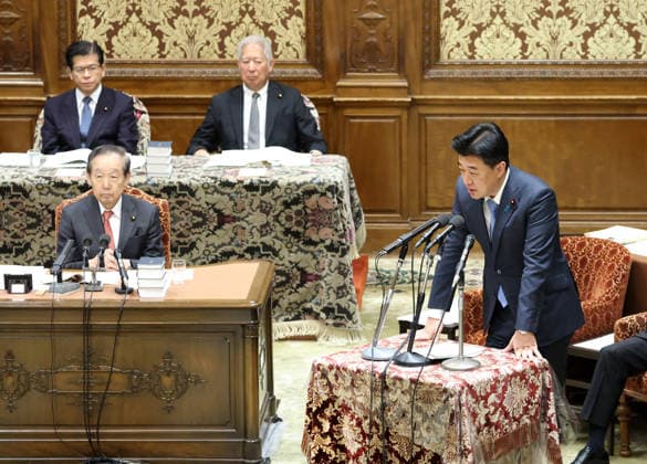 July 10, 2026, Tokyo, Japan - Japan s Chief Cabinet Secretary Minoru Kihara (R) answers a question at Lower House s Rules and Administration Committee to discuss the revision bill for the Imperial House Law at the National Diet in Tokyo on Friday, July 10, 2026, while Parliament Speaker Eisuke Mori (2nd R) and Vice Parliament Speaker Keiichi Ishii (L) listen to. Lower House passed the revision bill for the Imperial House Law to maintain the number of Imperial Family members. (photo by Yoshio Tsunoda AFLO)  aflo_337528715