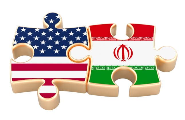 Puzzleteile mit den Flaggen der USA und des Iran, Konzept der geopolitischen Beziehungen. 3D-Rendering USA and Iran flag puzzle pieces, geopolitical relations concept. 3D rendering isolated on white background (License=RF) Copyright: xZoonar.com alexlmxx 25254111