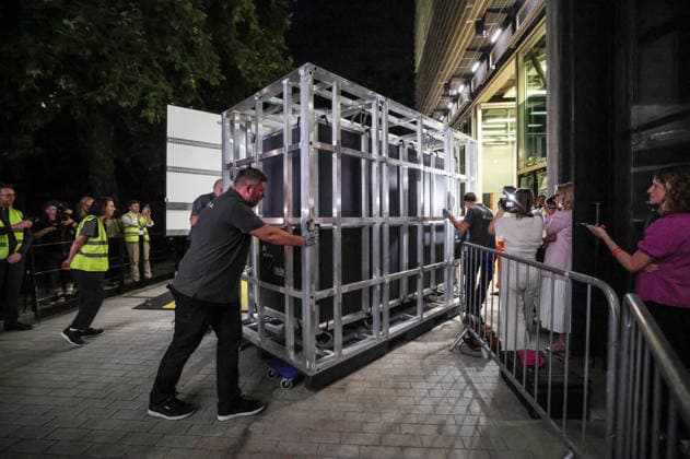The Bayeux tapestry in UK The Bayeux tapestry enclosed in an especially designed protective case and frame is unloaded from a lorry at the British museum after its journey from the city of Bayeux in Normandy. This is the first time the ancient tapestry has travelled abroad and will be displayed at the British museum in September Photograph by Richard Pohle  Copyright: xRichardxPohlex NINTCHDBPICT001094351330