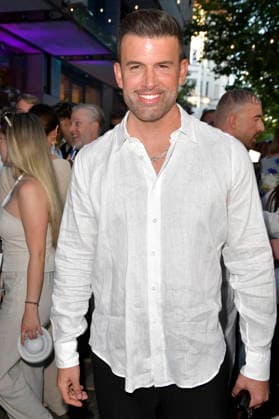 Jay Khan bei der Sommerparty La Grande Bellezza im Restaurant Casa Bellucci. Berlin, 09.07.2026 *** Jay Khan at the La Grande Bellezza summer party at Casa Bellucci restaurant in Berlin, July 9, 2026 Foto:xM.xBehrensx xFuturexImagex bellucci_6762
