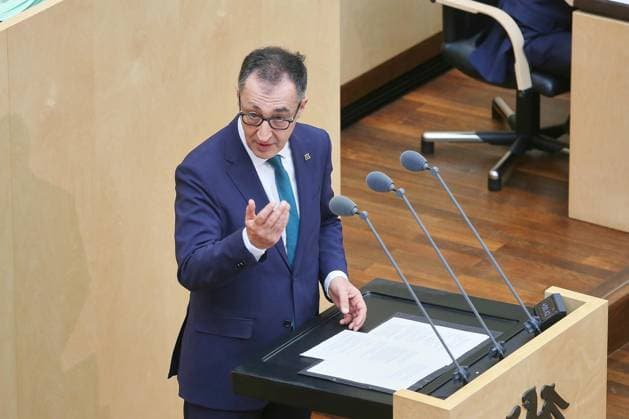 Berlin, Deutschland, 10.07.2026: Bundesrat: 1067. Sitzung des Bundesrates: Baden-Württembergs Ministerpräsident Cem Özdemir, Grüne *** Berlin, Germany, July 10, 2026 Federal Council 1067th Session of the Baden-Württemberg Federal Council Minister-President Cem Özdemir, Greens Copyright: xdtsxNachrichtenagenturx dts_126960