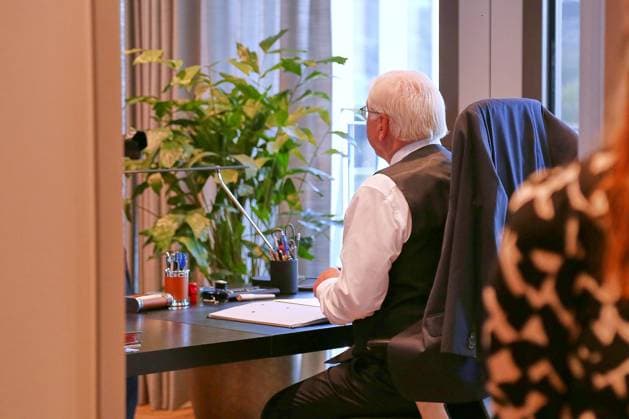 Berlin, Deutschland, 10.07.2026: Spreebogen: Bundespräsident Frank-Walter Steinmeier nimmt Amtsgeschäfte am Spreebogen auf: Erster Tag in seinem neuen Amtszimmer *** Berlin, Germany, July 10, 2026, Spreebogen: Federal President Frank Walter Steinmeier Begins Official Duties at the Spreebogen; First Day in His New Office Copyright: xdtsxNachrichtenagenturx dts_126967