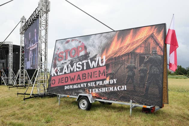 85th anniversary of the Jedwabne massacre Photo: Anita Walczewska East News, The 85th anniversary of the Jedwabne massacre, at 10 July 2026 in northeastern Poland. A tragedy took place on 1941 during the German occupation of Poland. In contrast to the official commemorations, Grzegorz Braun?s Confederation of the Polish Crown - a far-right politician who questions the role of Poles in the murder of hundreds of Jews - is organizing its own event. N z: N z: a banner reading ?Stop the lies about Jedwabne - we demand the truth and an exhumation? EN_01680706_0039 