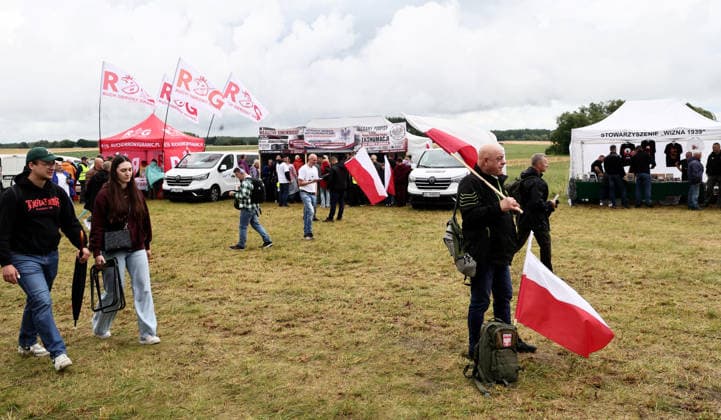 85th anniversary of the Jedwabne massacre Photo: Anita Walczewska East News, The 85th anniversary of the Jedwabne massacre, at 10 July 2026 in northeastern Poland. A tragedy took place on 1941 during the German occupation of Poland. In contrast to the official commemorations, Grzegorz Braun?s Confederation of the Polish Crown - a far-right politician who questions the role of Poles in the murder of hundreds of Jews - is organizing its own event. N z a gathering of supporters of the Confederation of the Polish Crown and the Border Defense Movement EN_01680706_0040 
