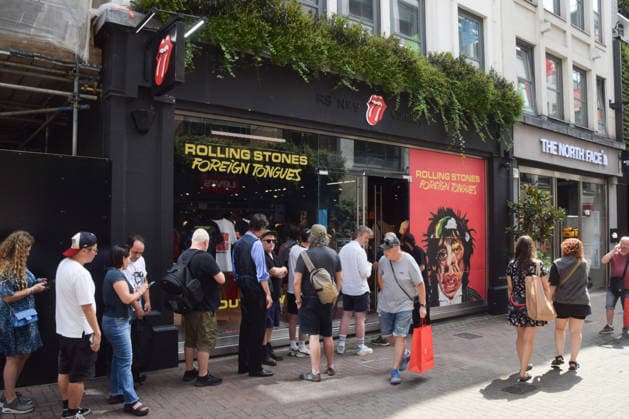 July 10, 2026, London, England, United Kingdom: Fans queue outside the Rolling Stones Store in Carnaby Street as the rock legends release their new album Foreign Tongues. London United Kingdom  - ZUMAv130 20260710_zip_v130_004 Copyright: xVukxValcicx