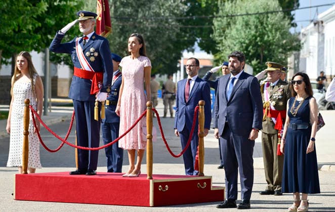 Presentation of Royal Letters of Appointment at the General Academy of Air and Space i d King Felipe VI, Queen Letizia, the President of the Region of Murcia, Fernando López Miras, and the Minister of Defense, Margarita Robles, during the presentation of Royal Commissions at the General Air and Space Academy (AGA), on July 10, 2026, in Santiago de la Ribera, Murcia, Spain. At this ceremony, which marks the end of the academic year, the monarchs and officials presented lieutenant commissions to 111 cadets graduating from the academy. JULY 10, 2026 Kiko Asunción Santiago de la Ribera, Murcia Santiago de la Ribera, Murcia, Spain  Copyright: xKikoxAsuncionx 7657439