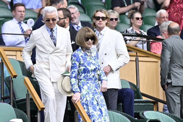 Tennis - Wimbledon 2026 - ITF - The Championships - 10 07 2026 - Tennis - Wimbledon 2026 - ITF - The Championships - 10 07 2026 - Anna Wintour et son clan arrivent dans la Royal Box - Angleterre London  Copyright: xChryslenexCaillaud Psnewzx