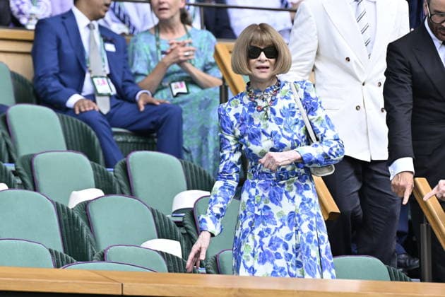 Tennis - Wimbledon 2026 - ITF - The Championships - 10 07 2026 - Tennis - Wimbledon 2026 - ITF - The Championships - 10 07 2026 - Anna Wintour et son clan arrivent dans la Royal Box - Angleterre London  Copyright: xChryslenexCaillaud Psnewzx