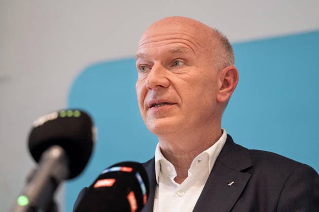 Berlin,10.07.2026,Berlins Regierender Bürgermeister Kai Wegner (CDU) wird bei der Abgeordnetenhauswahl am 20. September 2026 nicht erneut als Spitzenkandidat der CDU antreten. Das gab er am Freitagnachmittag auf einer kurzfristig anberaumten Pressekonferenz bekannt. Mit diesem Schritt reagiert Wegner auf den wachsenden Druck und die zunehmenden Rücktrittsforderungen aus den eigenen Reihen. *** Berlin, July 10, 2026,Berlin’s Governing Mayor Kai Wegner (CDU) will not run again as the CDU’s top candidate in the House of Representatives election on September 20, 2026. He announced this on Friday afternoon at a press conference called on short notice. With this move, Wegner is responding to growing pressure and the increasing calls for his re