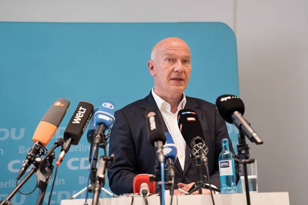 Berlin,10.07.2026,Berlins Regierender Bürgermeister Kai Wegner (CDU) wird bei der Abgeordnetenhauswahl am 20. September 2026 nicht erneut als Spitzenkandidat der CDU antreten. Das gab er am Freitagnachmittag auf einer kurzfristig anberaumten Pressekonferenz bekannt. Mit diesem Schritt reagiert Wegner auf den wachsenden Druck und die zunehmenden Rücktrittsforderungen aus den eigenen Reihen. *** Berlin, July 10, 2026,Berlin’s Governing Mayor Kai Wegner (CDU) will not run again as the CDU’s top candidate in the House of Representatives election on September 20, 2026. He announced this on Friday afternoon at a press conference called on short notice. With this move, Wegner is responding to growing pressure and the increasing calls for his re