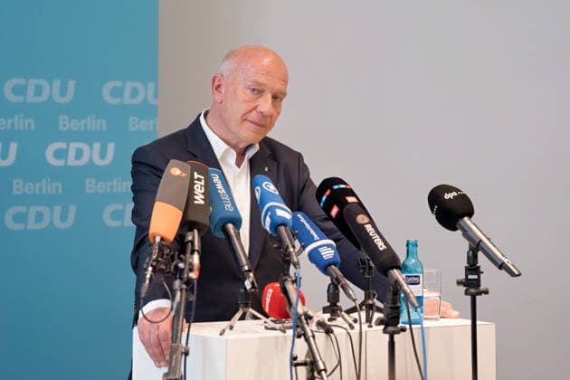 Berlin,10.07.2026,Berlins Regierender Bürgermeister Kai Wegner (CDU) wird bei der Abgeordnetenhauswahl am 20. September 2026 nicht erneut als Spitzenkandidat der CDU antreten. Das gab er am Freitagnachmittag auf einer kurzfristig anberaumten Pressekonferenz bekannt. Mit diesem Schritt reagiert Wegner auf den wachsenden Druck und die zunehmenden Rücktrittsforderungen aus den eigenen Reihen. *** Berlin, July 10, 2026,Berlin’s Governing Mayor Kai Wegner (CDU) will not run again as the CDU’s top candidate in the House of Representatives election on September 20, 2026. He announced this on Friday afternoon at a press conference called on short notice. With this move, Wegner is responding to growing pressure and the increasing calls for his re