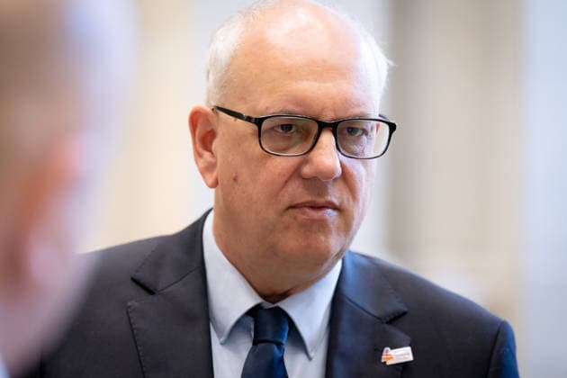 Sitzung, Bundesrat, Berlin, Bürgermeister, Andreas BovenschulteSitzung, Bundesrat, Berlin, Bürgermeister, Andreas Bovenschulte Sitzung, Bundesrat, Berlin, Bürgermeister, Andreas Bovenschulte Berlin Berlin GER *** Meeting, Bundesrat, Berlin, Mayor, Andreas Bovenschulte Meeting, Bundesrat, Berlin, Mayor, Andreas Bovenschulte Meeting, Bundesrat, Berlin, Mayor, Andreas Bovenschulte Berlin Berlin GER