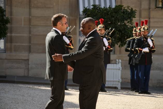 THE PRESIDENT OF THE REPUBLIC OF SOUTH AFRICA AT THE ÉLYSÉE Thomas Padilla MAXPPP Paris FRANCE July 10, 2026 THE PRESIDENT OF THE REPUBLIC, EMMANUEL MACRON WELCOMES THE PRESIDENT OF THE REPUBLIC OF SOUTH AFRICA, CYRIL RAMAPHOSA, AT THE ÉLYSÉE PALACE French President Emmanuel Macron receives his South African counterpart Cyril Ramaphosa at the Élysée Palace in Paris on July 10, 2026 Paris, FRANCE  Copyright: xMAXPPPxThomasxPadillax TPA260710010 TPA260710010