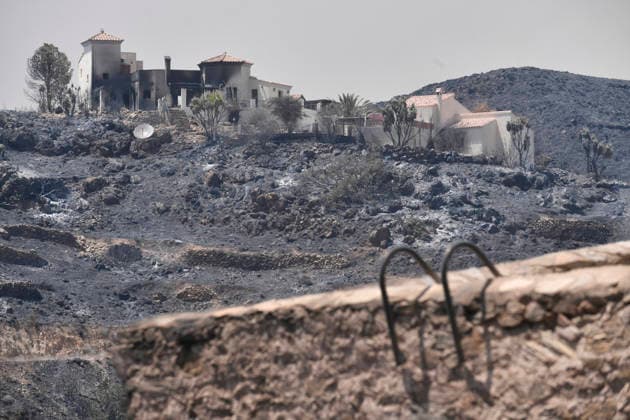 Fire in Los Gallardos, Almería: A house burned to the ground in the wildfire on July 10, 2026, in Los Gallardos, Almería, Andalusia, Spain. The wildfire that broke out this Thursday, July 9, in the Almería town of Los Gallardos has left eleven dead and eight injured, four of them seriously, according to the latest update, which notes that efforts are ongoing to determine whether there may be more victims, as 19 people are currently missing. Additionally, some 200 personnel from the Military Emergency Unit (UME) have been deployed around the wildfire, which is spreading rapidly. JULY 10, 2026 Javi Carrión 10 07 2026 Los Gallardos, Almería, Andaluci Los Gallardos, Almería, Andaluci Spain  Copyright: xJavixCarrionx 7657958