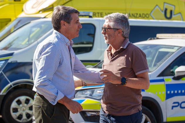 Wildfire in Los Gallardos, Almería: Interior Minister Fernando Grande Marlaska, along with the Spanish Government’s delegate in Andalusia, Pedro Fernández, visits the Forward Command Post for the Los Gallardos wildfire on July 10, 2026, in Los Gallardos, Almería, Andalusia, Spain. The wildfire that broke out on Thursday, July 9, in the Almería town of Los Gallardos has left eleven dead and eight injured, four of them seriously, according to the latest update, which notes that efforts are continuing to determine whether there may be more victims, as 19 people are currently missing. In addition, some 200 personnel from the Military Emergency Unit (UME) have been deployed around the wildfire, which is showing an unfavorable trend. JULY 10, 20  Copyright: xFranciscoxJ.xOlmox 7658011