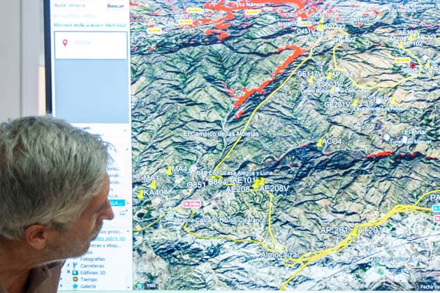 Wildfire in Los Gallardos, Almería: Interior Minister Fernando Grande Marlaska visits the Forward Command Post for the Los Gallardos wildfire on July 10, 2026, in Los Gallardos, Almería, Andalusia, Spain. The wildfire that broke out on Thursday, July 9, in the Almería town of Los Gallardos has left eleven dead and eight injured, four of them seriously, according to the latest update, which notes that efforts are ongoing to determine whether there may be more victims, as 19 people are currently missing. In addition, some 200 personnel from the Military Emergency Unit (UME) have been deployed around the wildfire, which is showing an unfavorable trend. JULY 10, 2026 Francisco J Los Gallardos, Almería, Andalusia Los Gallardos, Almería, Andalus  Copyright: xFranciscoxJ.xOlmox 7658016