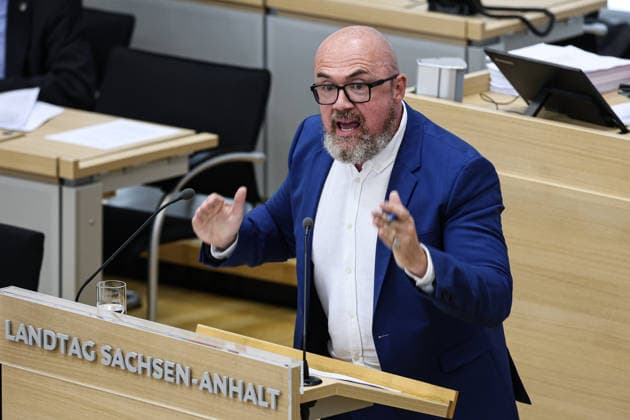 Dr. Hans Thomas Tillschneider (AfD) - Landtagssitzung im Landtag von Sachsen Anhalt
