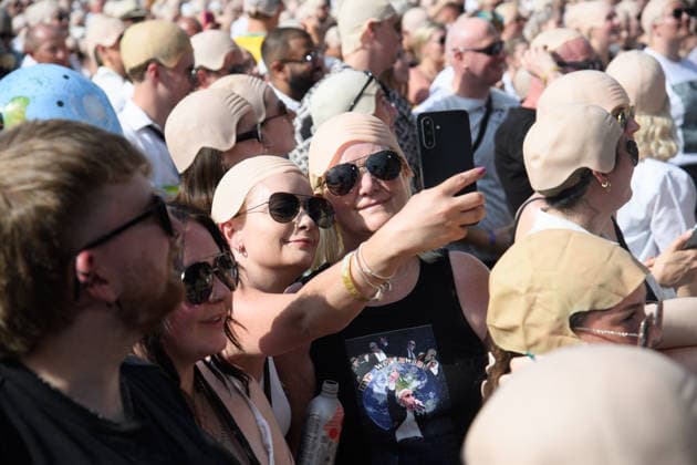 Bald Cap World Record Attempt at BST Hyde Park, London, UK - Fri 10 Jul 2026 Crowd members wear bald caps as part of a World Record Attempt for the largest gathering of people wearing bald caps (to look like American artist Pitbull) BST Hyde Park Festival in Hyde Park in London, England, UK on Friday 10 July 2026., Credit:Justin Ng Avalon UK, England, London, Hyde Park  Copyright: xJustinxNgx xAvalonx 1115748649