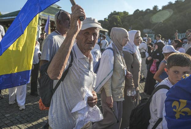 Peace March participants arrive in Potocari to honor Srebrenica genocide victims SREBRENICA, BOSNIA AND HERZEGOVINA - JULY 10: More than 6,300 participants in the Peace March arrive at the Srebrenica Memorial Center in Potocari after a three-day, 100-kilometer hike to attend the commemoration marking the 31st anniversary of the 1995 Srebrenica genocide in Srebrenica, Bosnia and Herzegovina, on July 10, 2026. Participants retraced the route taken by Bosniaks fleeing Srebrenica in July 1995 in an attempt to reach the free territories of Tuzla or Kladanj. The march brought together young people and participants from around the world to honor the victims of the genocide and reaffirm the commitment that such atrocities should never happen again.  Copyright: x2026xAnadoluxSamirxJordamovicx