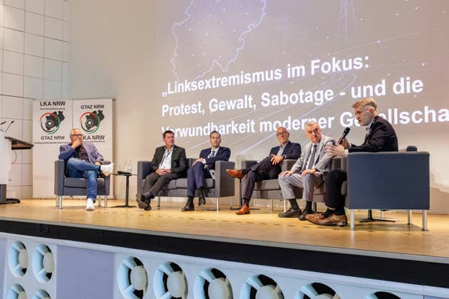 10.07.2026. Neuss. Sechste Auflage einer Podiumsdiskussion der Fachtagung des Gemeinsamen Terrorismusabwehrzentrums Nordrhein-Westfalen (GTAZ NRW). Neuss LAFP Bildungszentrum Nordrhein-Westfalen Deutschland *** July 10, 2026, Neuss: Sixth edition of a panel discussion at the symposium of the Joint Counterterrorism Center of North Rhine-Westphalia (GTAZ NRW), Neuss, LAFP Training Center of North Rhine-Westphalia, Germany