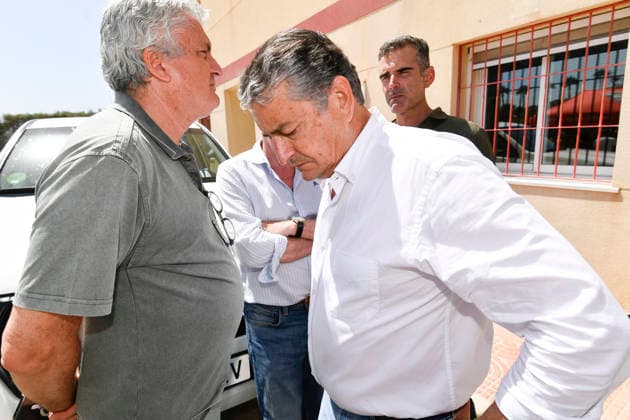 Wildfire in Los Gallardos, Almería: Antonio Sanz d, the Andalusian Minister of the Presidency, visits the Forward Command Post on July 10, 2026, in Los Gallardos, Almería, Andalusia, Spain. The wildfire that broke out this Thursday, July 9, in the Almería town of Los Gallardos has left eleven dead and eight injured, four of them seriously, according to the latest update, which notes that efforts are ongoing to determine whether there may be more victims, as 19 people are currently missing. In addition, some 200 personnel from the Military Emergency Unit (UME) have been deployed around the wildfire, which is spreading rapidly. JULY 10, 2026 Javi Carrión 10 07 2026 Los Gallardos, Almería, Andaluci Los Gallardos, Almería, Andaluci Spain  Copyright: xJavixCarrionx 7658251