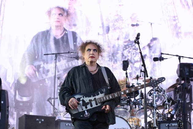 10.07.2026, The Cure, Sänger Robert Smith, im Konzert live in der Parkbühne Wuhlheide, Berlin, Berlin *** July 10, 2026, The Cure, singer Robert Smith, live in concert at the Parkbühne Wuhlheide, Berlin, Berlin