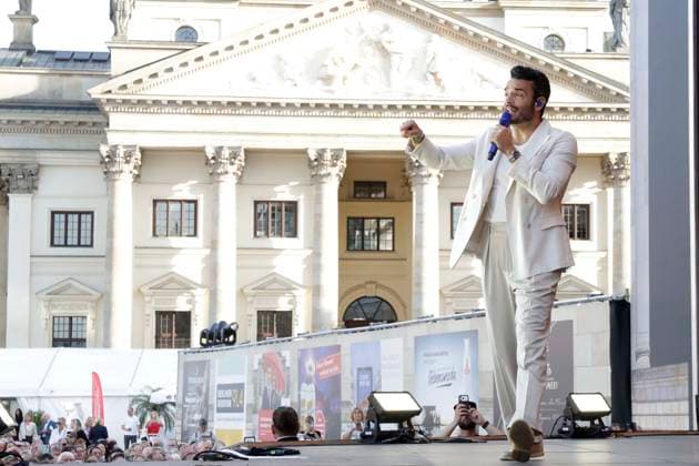 10.07.2026, Giovanni Zarrella, Sänger im Konzert bei Classic open Air 2026, in Berlin, Gendarmenmarkt, Berlin Deutschland, Germany *** July 10, 2026, Giovanni Zarrella, singer performing at Classic Open Air 2026, in Berlin, Gendarmenmarkt, Berlin, Germany