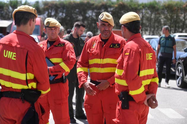 Wildfire in Los Gallardos, Almería: UME personnel at the Forward Command Post, July 10, 2026, in Los Gallardos, Almería, Andalusia, Spain. The wildfire that broke out this Thursday, July 9, in the Almería town of Los Gallardos has left eleven dead and eight injured, four of them seriously, according to the latest update, which notes that efforts are ongoing to determine whether there may be more victims, as 19 people are currently missing. In addition, some 200 personnel from the Military Emergency Unit (UME) have been deployed around the wildfire, which is spreading rapidly. JULY 10, 2026 Javi Carrión 10 07 2026 Los Gallardos, Almería, Andaluci Los Gallardos, Almería, Andaluci Spain  Copyright: xJavixCarrionx 7658277