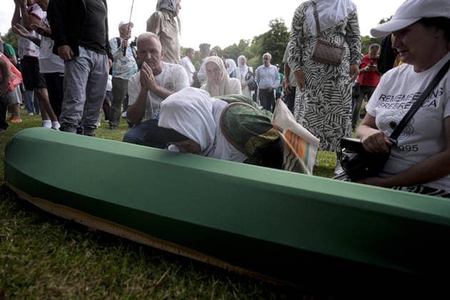 Coffins brought to Musalla in Potocari: The last farewell to the victims of the genocide in Srebrenica SREBRENICA, BOSNIA AND HERZEGOVINA - JULY 10: Family members of the victims and Peace March participants carry coffins containing the remains of ten Srebrenica genocide victims from the former Battery Factory to the Musalla area at the Potocari Memorial Center Cemetery in Srebrenica, Bosnia and Herzegovina, on July 10, 2026. Relatives and participants gathered with prayers and tears ahead of tomorrow s collective funeral and burial on the 31st anniversary of the 1995 genocide. Samir Jordamovic Anadolu Srebrenica Bosnia and Herzegovina. Editorial use only. Please get in touch for any other usage.  Copyright: x2026xAnadoluxSamirxJordamovicx