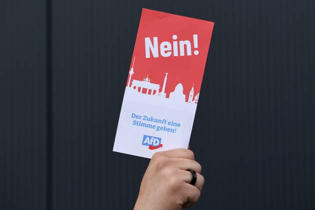 Listenaufstellung der AfD NRW am 10.07.2026 im Eventzentrum.NRW in Marl Symbolfoto: Eine Stimmkarte mit de Aufschrift Nein! *** AfD NRW s candidate list on July 10, 2026, at the Eventzentrum NRW in Marl. Stock photo: A ballot marked No. xRx