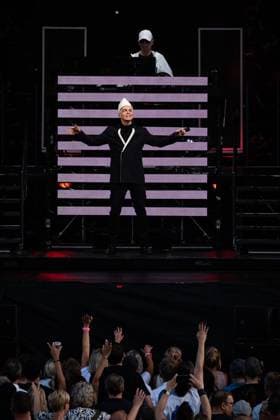 Konzert Pet Shop Boys ** NUR FÜR REDAKTIONELLE ZWECKE ** EDITORIAL USE ONLY **<p>Die Pet Shop Boys spielen im SparkassenPark, am 10.07.2026 in Mönchengladbach. Deutschland NRW Mönchengladbach Copyright: SocratesxTassos *** Pet Shop Boys Concert ** FOR EDITORIAL USE ONLY ** EDITORIAL USE ONLY ** p The Pet Shop Boys will perform at SparkassenPark on July 10, 2026, in Mönchengladbach, Germany (North Rhine-Westphalia). Copyright SocratesxTassos Copyright: SocratesxTassos doc86nsmyycthy1bmjv7l3a ,EDITORIAL USE ONLY