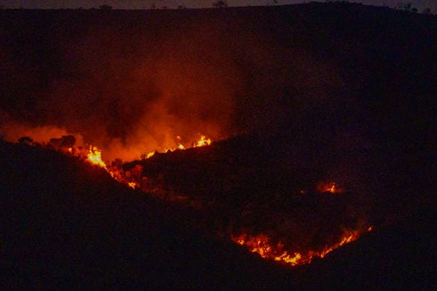 Fire in Los Gallardos, Almería: Nighttime images of the wildfire in Los Gallardos, Almería, on July 10, 2026, in Los Gallardos, Almería, Andalusia, Spain. The wildfire that broke out this Thursday, July 9, in the Almería town of Los Gallardos has left eleven dead and eight injured, four of them seriously, according to the latest update, which notes that efforts are ongoing to determine whether there may be more victims, as 19 people are currently missing. In addition, some 200 personnel from the Military Emergency Unit (UME) have been deployed around the wildfire, which is showing an unfavorable trend. JULY 10, 2026 Francisco J Los Gallardos, Almería, Andalusia Los Gallardos, Almería, Andalusia Spain  Copyright: xFranciscoxJ.xOlmox 7658442