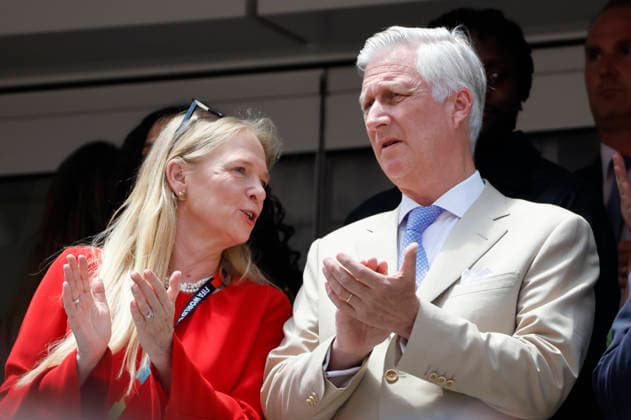 Queen Mathilde (L) and King Philippe of Belgium are talking in a 2026 FIFA World Cup quarterfinal match between Spain and Belgium at SoFi Stadium in Los Angeles, USA, 10 July 2026. FIFA World Cup 2026 - quarterfinal - Spain vs. Belgium !ACHTUNG: NUR REDAKTIONELLE NUTZUNG!  Copyright: xLavandeira.xJrx AMDEP8567 20260710-55020862847_1