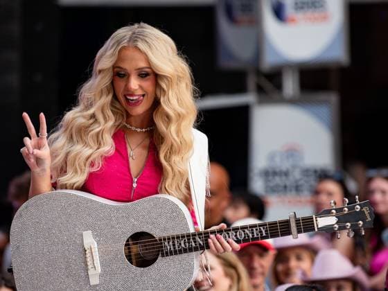 Megan Moroney on stage for Citi Concert Series on NBC TODAY with Megan Moroney, Rockefeller Plaza, New York, NY, July 10, 2026. Photo By: Simon Lindenblatt Everett Collection Citi Concert Series on NBC TODAY with Megan Moroney PUBLICATIONXNOTxINxCANxCHNxFRAxITAxJPNxNORxPOLxRUSxESPxUKxUSA