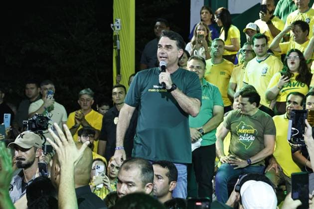 RECORD DATE NOT STATED Senator and presidential pre-candidate Flavio Bolsonaro visits Fortaleza. Fortaleza (CE), 10 07 2026 - Politics Elections Flavio Bolsonaro - Senator and pre-candidate for the presidency of the republic, Flavio Bolsonaro (PL), visits the city of Fortaleza this Friday, July 10, 2026, to fulfill a political agenda focused on electoral strategies and public security.(Foto: Lc Moreira Thenews2 imago images) Senator and presidential pre-candidate Flavio Bolsonaro visits Fortaleza.  Copyright: xLCxMoreirax
